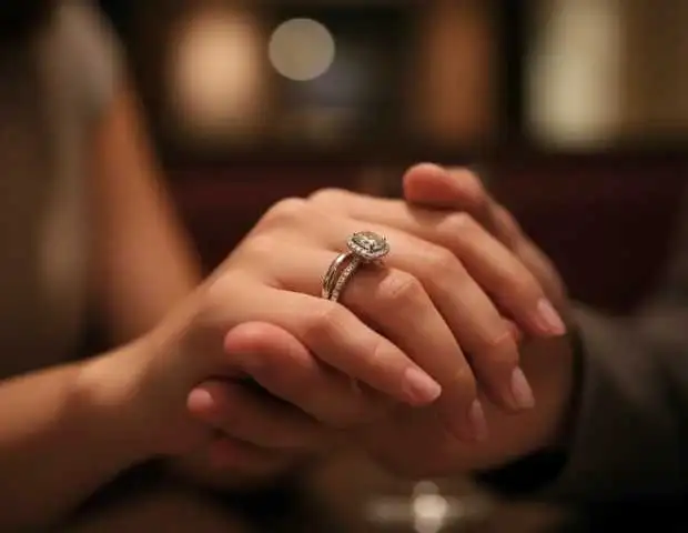 verlobungsring an der hand