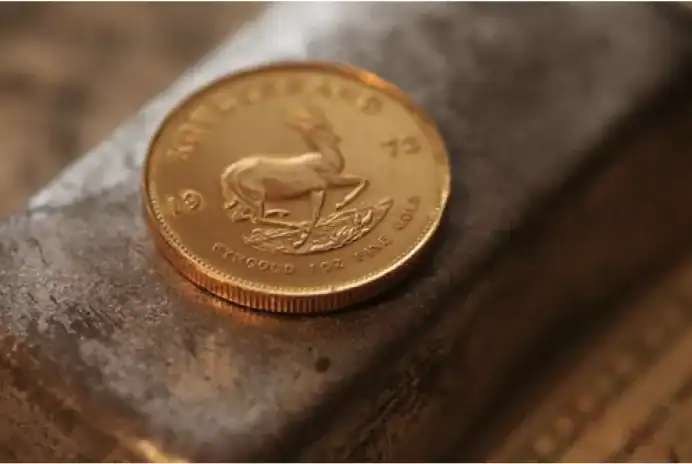 Alte Goldmünze beim Altgoldverkauf